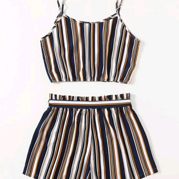 🌼Plus stripe cami top & belted shorts - Picture 2 of 7